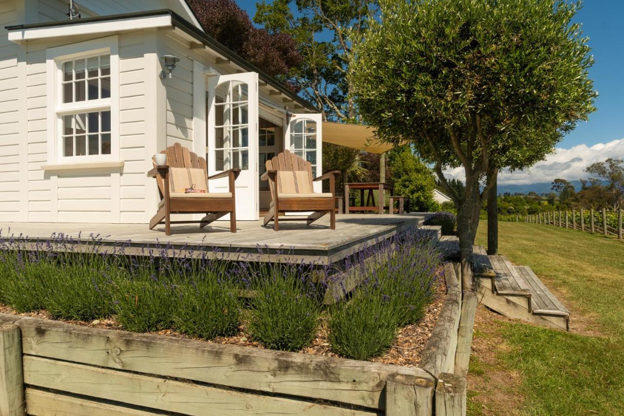 Kina Beach Cottages Tasman Екстер'єр фото