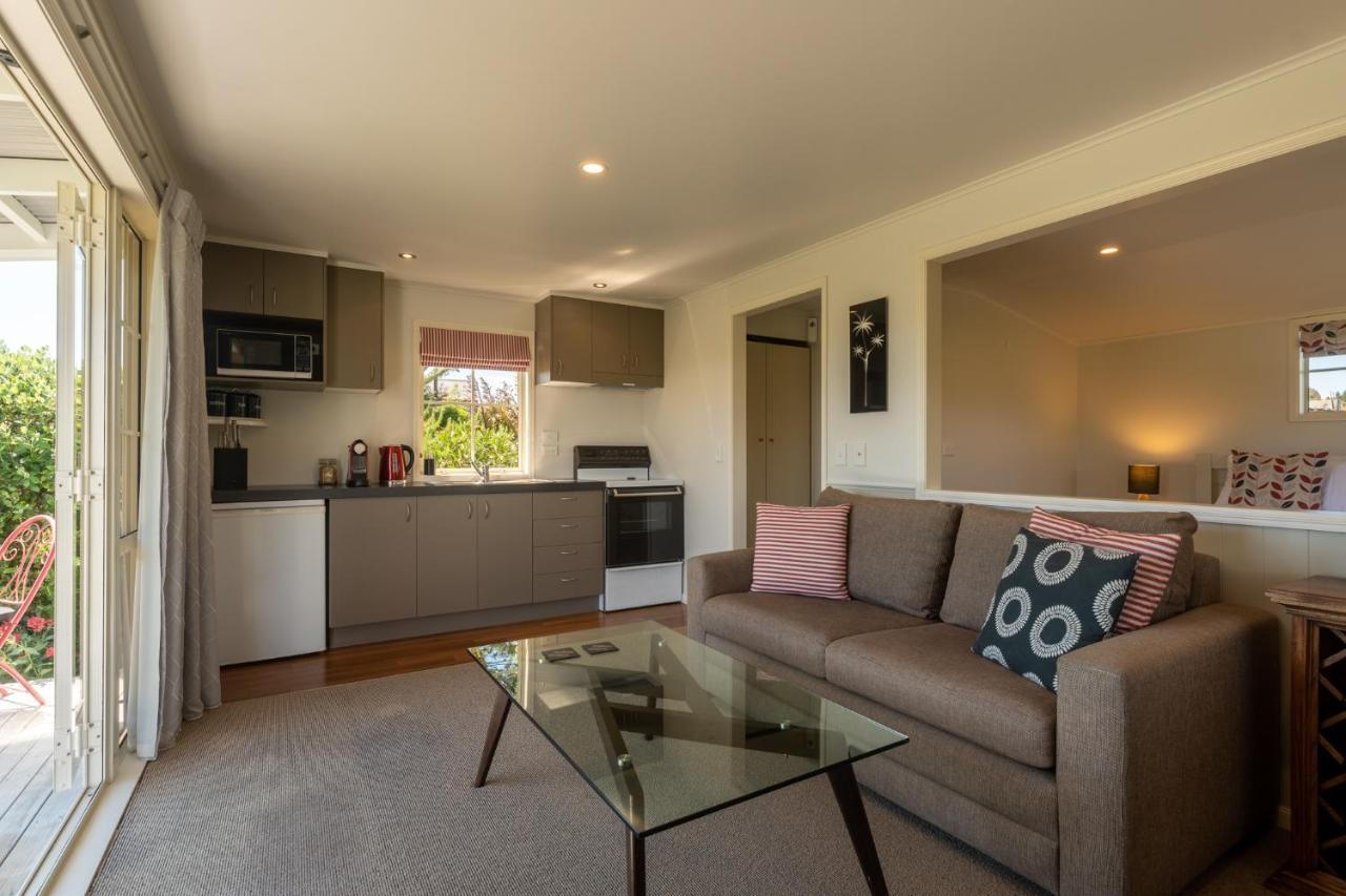 Kina Beach Cottages Tasman Екстер'єр фото